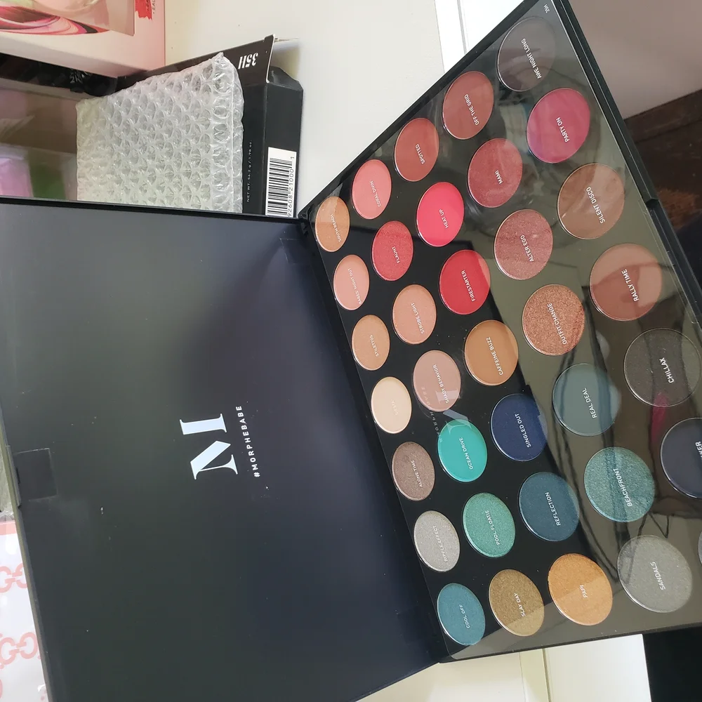 Morphe 35H Hot Spot Palette with Bold Colors - Picture 2 of 2